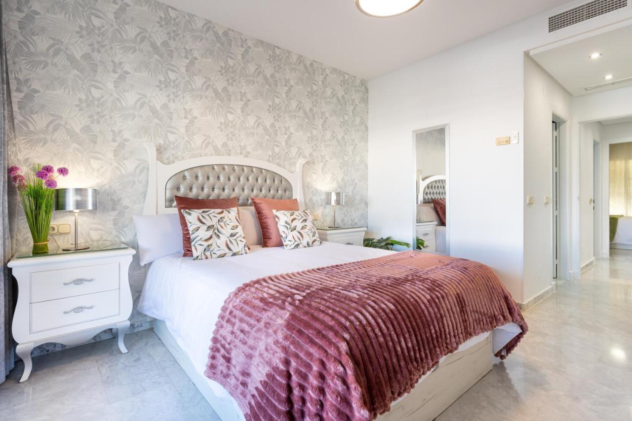 Wintowinrentals Apartamento De Lujo En Medio De Puerto Marina. Бенальмадена Экстерьер фото